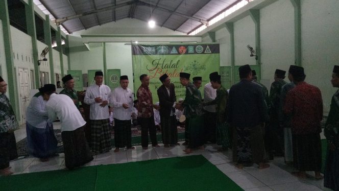 
 Halal bi halal MWC Kalinyamatan yang dihadiri Ketua Tanfizdiyah PCNU Jepara.