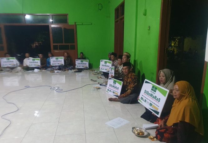 
 Sosialisasi gerakan SIDoWaRaS di gedumg NU Teluk Awur, Rabu malam 18 Januari 2023.