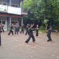 Pelajar SMP Tahfidz Annur Mangunan Jepara berlatih pencak silat di bawah naungan pendekar dari Bayu Manunggal.
