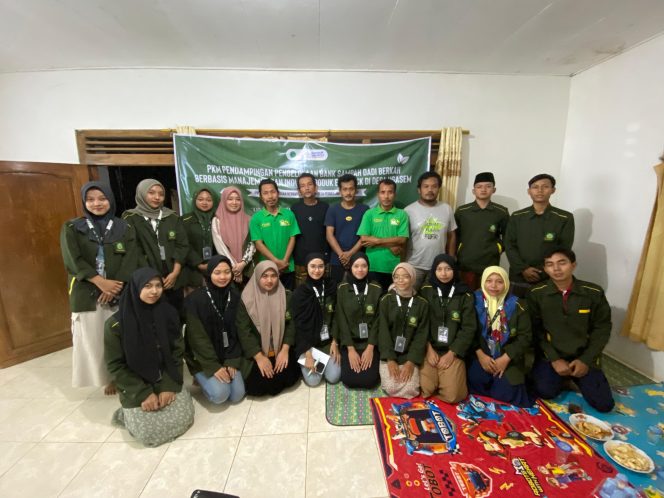 
 TIM KKN UNISNU Jepara Inovasikan Pengelolaan Bank Sampah dan Produk Ecobrick di Desa Ngasem