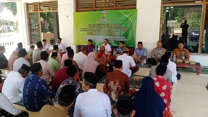 
 Ikrar Wakaf Massal di Batealit, Upaya Tekan Potensi Munculnya Sengketa Kepemilikan Tanah Tempat Publik