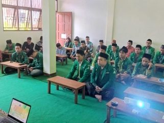 PAC GP Ansor Tahunan saat mengikuti pelatihan Pesantren Media.