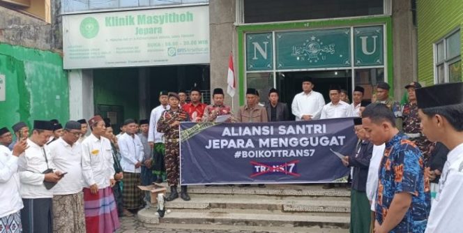 
 Aliansi Santri Jepara Desak Komdigi dan KPI Cabut Izin Trans7, Buntut Tayangan yang Lecehkan Pesantren