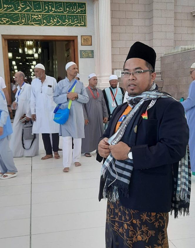 
 Ustadz Miqdad Sya'roni