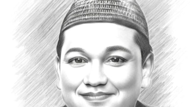 Penulis adalah Pendiri  MTs dan MA. NU Safinatul Huda Karimunjawa Jepara,  Kepala MTs dan MA. NU Safinatul Huda Karimunjawa (2000 - 2015), dan Pernah Menjadi Komisioner Dewan Pendidikan Jepara