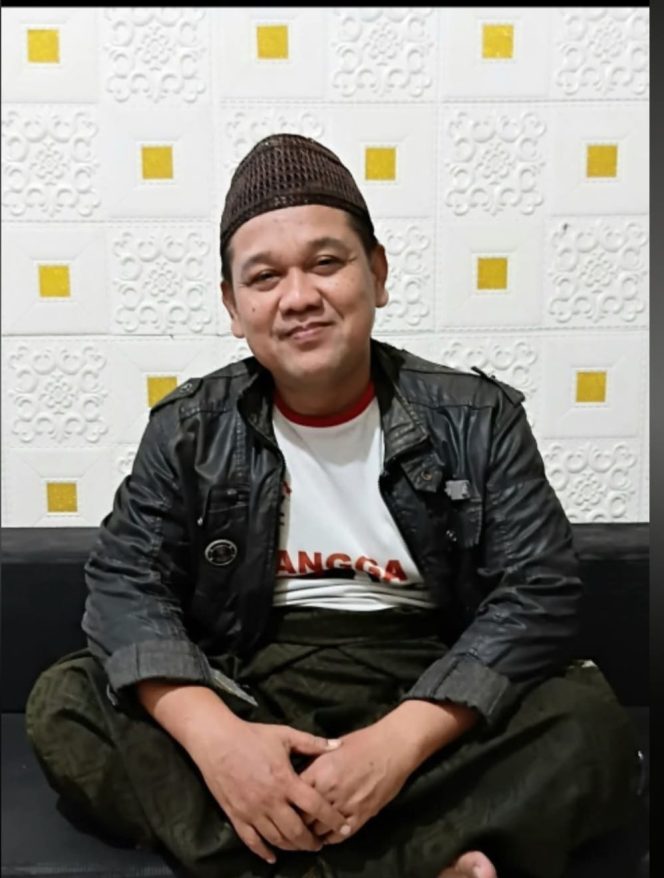 
 H. Hisyam Zamroni 