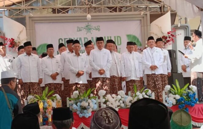 
 Puncak Peringatan Maulid Nabi Muhammad SAW Ditandai Pelantikan Pengurus Ranting NU Sekuro I