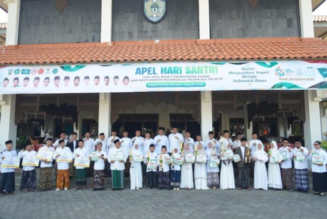 
 Hari Santri 2026, Bupati Jepara Minta Santri Kuasai Literasi Digital dan Kewirausahaan