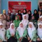Jajaran PC Fatayat NU Jepara berfoto bersama dengan personel Rutan Kelas II Jepara serta warga binaan yang mengikuti kegiatan KAPAS selama bulan Ramadhan 1444 H.